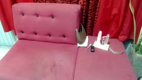 Breanna online show from April 2026 06:10:01 PM