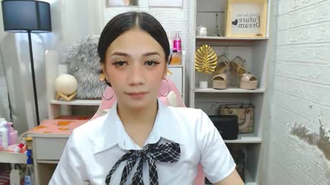 exotictssavie online show from February 2026 08:35:02 PM