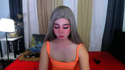 expensive_elise online show from April 2026 05:28:01 PM