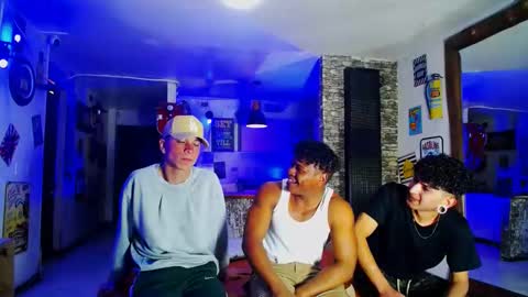 extrangers online show from January 2025 12:05:02 PM