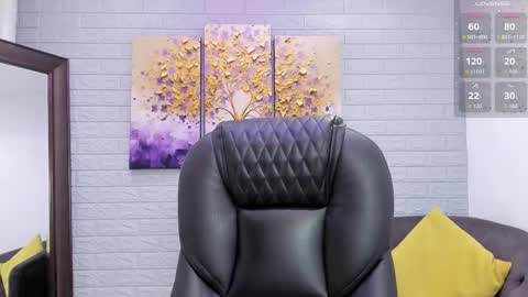      online show from November 2025 01:44:01 PM