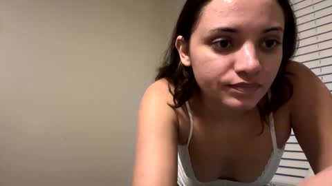 eyesfurjennifer online show from September 2025 01:40:02 AM