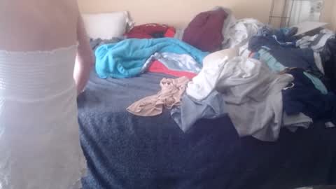 eyeswall0w online show from September 2025 02:55:01 PM