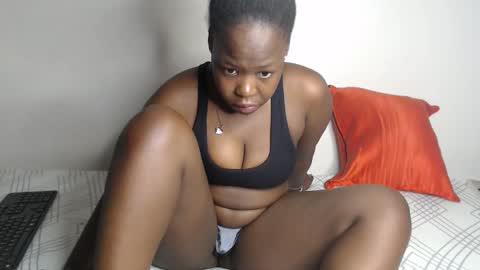 Snapshot of fabbie01 chatting on June 2026 09:22:01 AM Miss Fabby online show from June 2026 09:22:01 AM