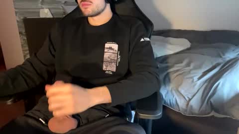 Snapshot of fabian_196 chatting on January 2025 11:56:02 AM Call me bitch online show from January 2025 11:56:02 AM