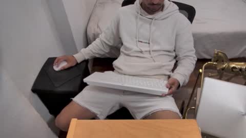 fabiano_hernandes30 online show from November 2025 07:44:01 AM