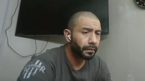 Snapshot of faded805 chatting on January 2025 12:52:02 PM Mark online show from January 2025 12:52:02 PM