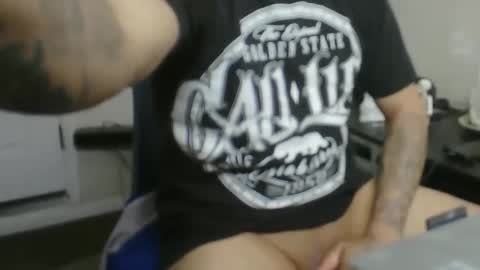 Snapshot of faded805 chatting on January 2025 10:34:01 PM Mark online show from January 2025 10:34:01 PM