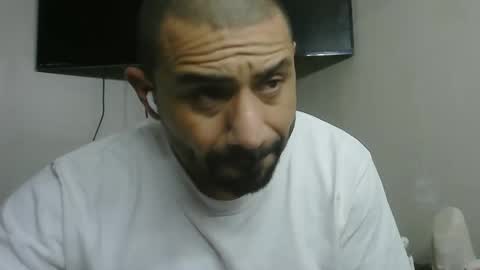 Snapshot of faded805 chatting on February 2025 11:02:01 AM Mark online show from February 2025 11:02:01 AM