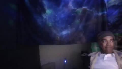 fadeyisteven32 online show from December 2025 05:01:01 AM