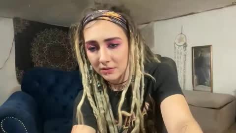 Fae online show from November 2025 09:19:02 AM