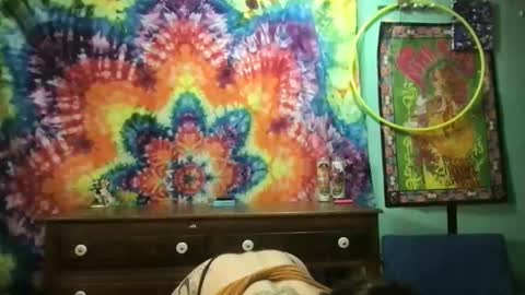 Fae online show from November 2025 07:36:02 AM