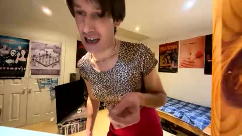 fagboysissy online show from November 2025 06:07:02 PM