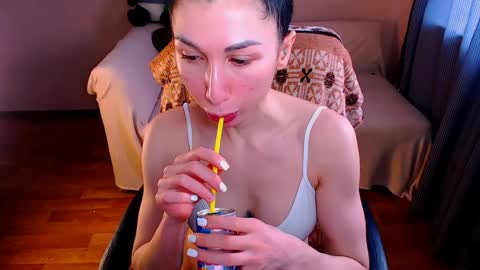 Snapshot of fairy_elli_hot chatting on May 2026 10:32:02 AM Elli online show from May 2026 10:32:02 AM