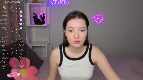 Snapshot of fairy_m00n chatting on October 2025 12:32:01 AM Kate online show from October 2025 12:32:01 AM