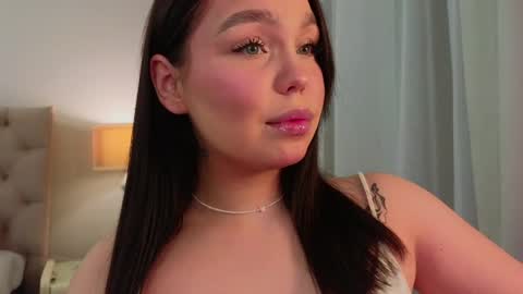 Snapshot of fairy_mairy chatting on December 2024 02:31:01 AM Mairy online show from December 2024 02:31:01 AM