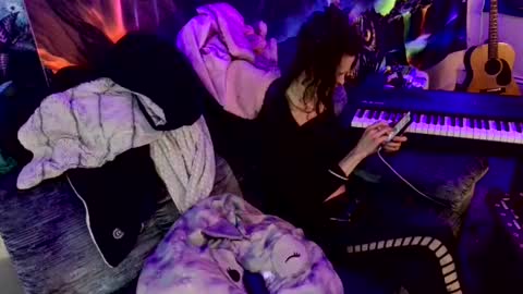 fairy_moan online show from February 2026 07:27:01 AM