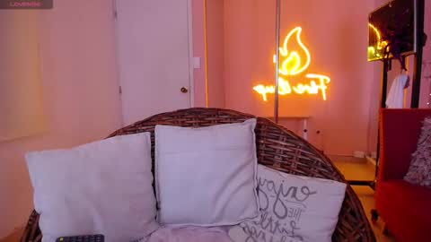 Snapshot of fairy_sweet_ chatting on November 2025 08:53:02 PM FAIRY online show from November 2025 08:53:02 PM