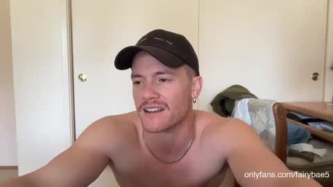 Snapshot of fairybae5 chatting on October 2025 07:36:02 PM Travis online show from October 2025 07:36:02 PM