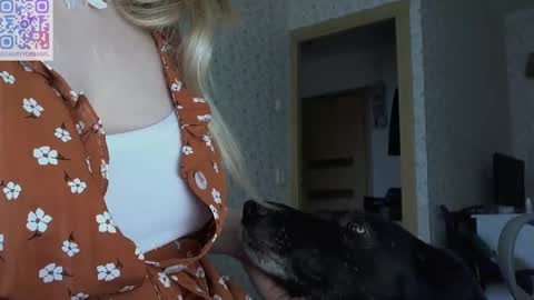 Arisha online show from March 2025 12:53:02 PM