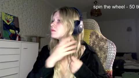 Arisha online show from September 2025 06:56:02 PM