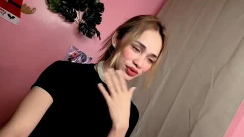 Snapshot of familystroke_twinny8 chatting on December 2024 05:45:01 AM Alexandra x Alexandro online show from December 2024 05:45:01 AM