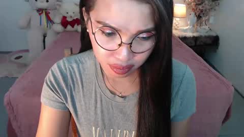 Layla online show from January 2025 04:28:02 AM