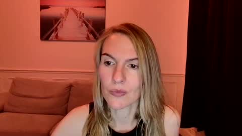 Fanny online show from December 2024 06:28:02 PM