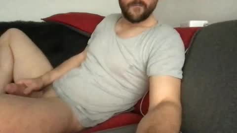 Snapshot of fantacyland chatting on November 2025 01:33:02 PM Alex online show from November 2025 01:33:02 PM