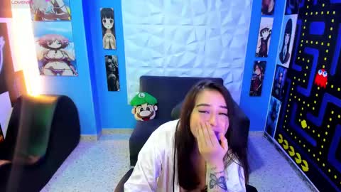 Dania online show from February 2025 11:45:01 PM