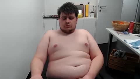 Cardi online show from November 2025 05:45:02 PM