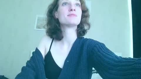 Kira online show from November 2025 11:27:01 AM