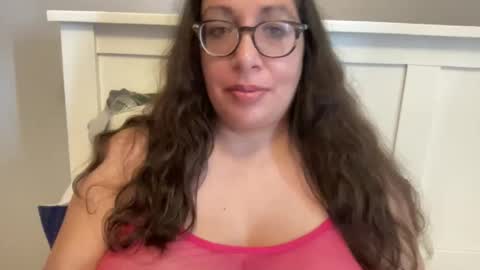 Farah online show from September 2025 12:16:01 PM