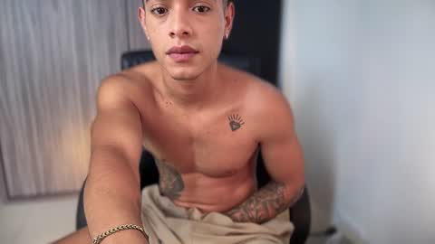 farid_jake_ online show from July 2026 05:50:02 PM