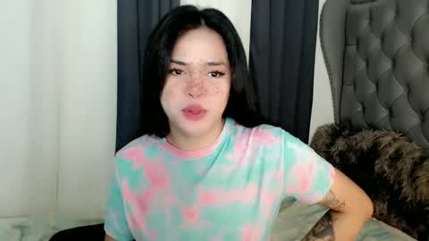farrahmoanx online show from February 2025 01:33:01 AM