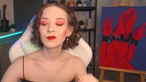 Fascinating   Eyes online show from November 2025 05:33:02 PM