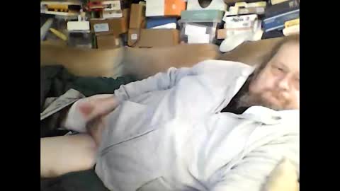 Snapshot of fasteddysex chatting on December 2024 01:02:02 PM HoneyCumJuice4U online show from December 2024 01:02:02 PM