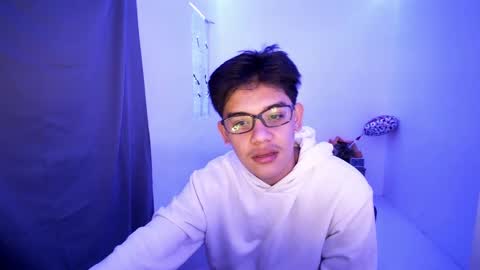 fastfucker_22 online show from March 2025 04:34:02 AM