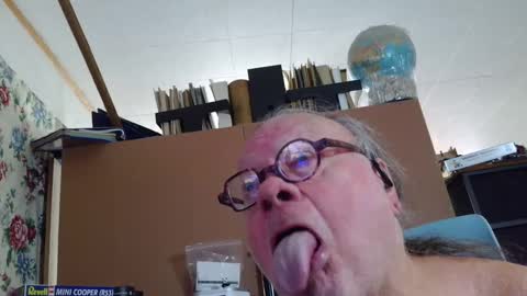 Snapshot of fatfreddythecat chatting on September 2025 08:41:01 PM Fred. online show from September 2025 08:41:01 PM