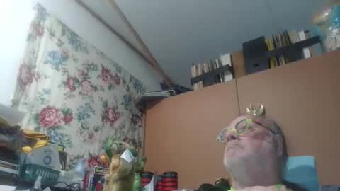 Fred. online show from May 2026 12:18:01 AM