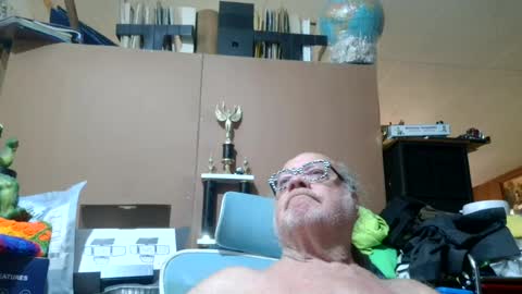 Fred. online show from July 2026 07:49:01 PM
