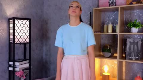 Mary online show from October 2025 07:22:02 PM