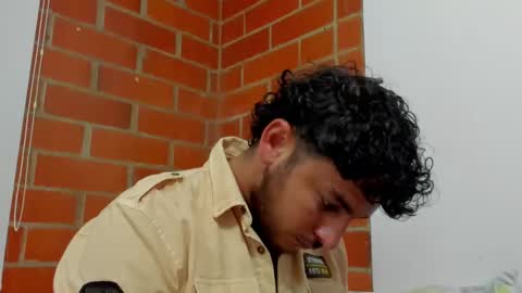 Snapshot of favid95 chatting on December 2024 09:28:01 PM favid95 online show from December 2024 09:28:01 PM