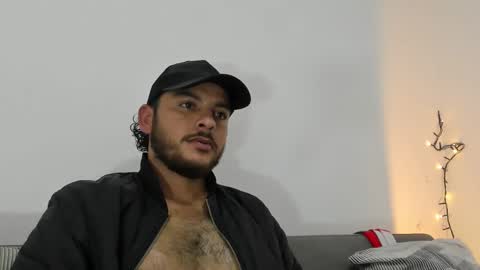 Snapshot of favid95 chatting on January 2025 08:54:01 AM favid95 online show from January 2025 08:54:01 AM