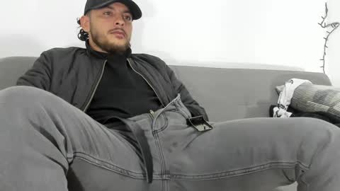 Snapshot of favid95 chatting on February 2025 03:08:02 AM favid95 online show from February 2025 03:08:02 AM