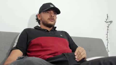 Snapshot of favid95 chatting on March 2025 09:15:02 PM favid95 online show from March 2025 09:15:02 PM