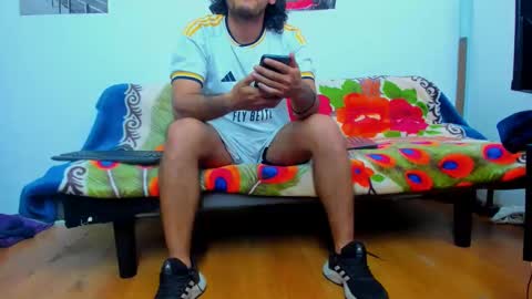 Snapshot of favid95 chatting on April 2026 05:30:01 PM favid95 online show from April 2026 05:30:01 PM