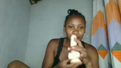 fayence09 online show from November 2025 12:05:02 PM