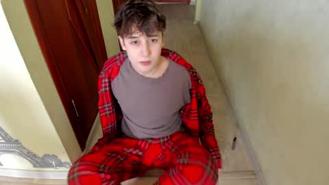 Snapshot of fckmikh chatting on December 2024 09:35:01 AM Michael online show from December 2024 09:35:01 AM