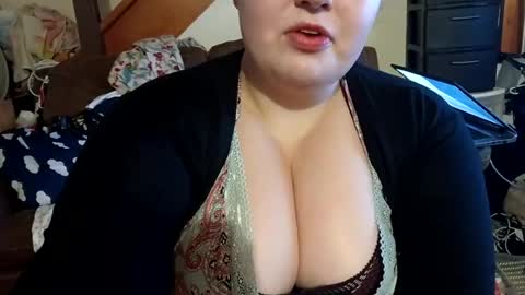 feastonme00 online show from June 2026 06:18:01 AM